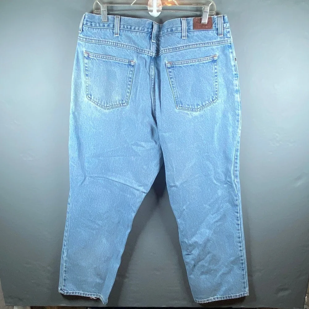 L.L. Bean Men's Comfort Fit Light Blue Jeans Sz 38x30 Straight LB005016